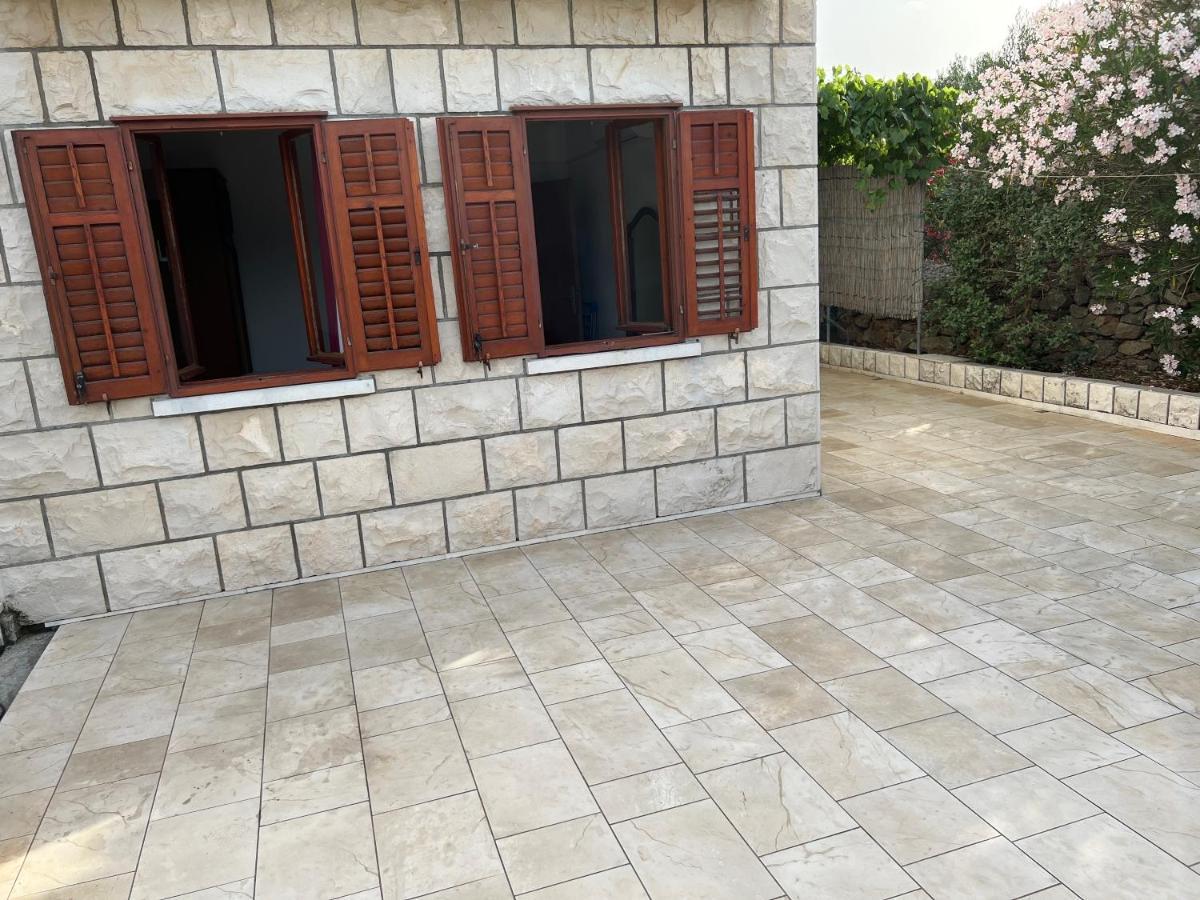 Apartmani Tonko Račišće Extérieur photo